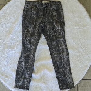 Dkny‎ Black and Gray Jeggings with Edgy Snakeskin Print